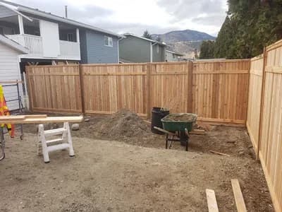 Fence installed with even spacing and plumb posts — project 3
