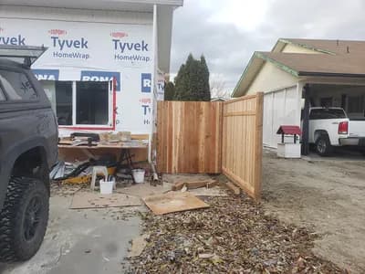 Fence installed with even spacing and plumb posts — project 4